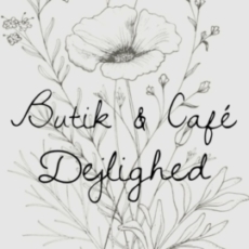 Butik & Café Dejlighed - gårdcafé og livsstilsbutik - udsigt - Ejby Havn Lejre Kommune Fjordlandet