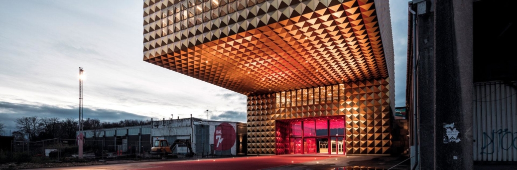 RAGNAROCK  - Museet for pop rock og ungdomskultur Musicon i Roskilde guldnittet facade