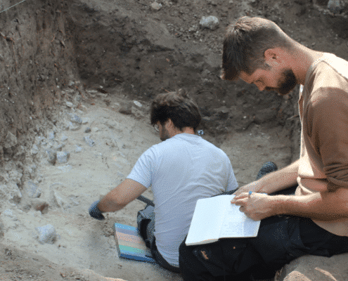 Madsen og neandertalerne – udgravningerne ved Ejby Klint Foredrag v. arkæolog Ole Kastholm